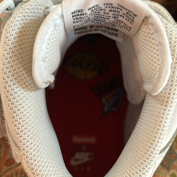 Supreme Nike Air Force 1 - Picture 3 of 10